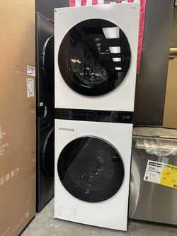 LG Front Load Wash Tower - Electric / Ventless