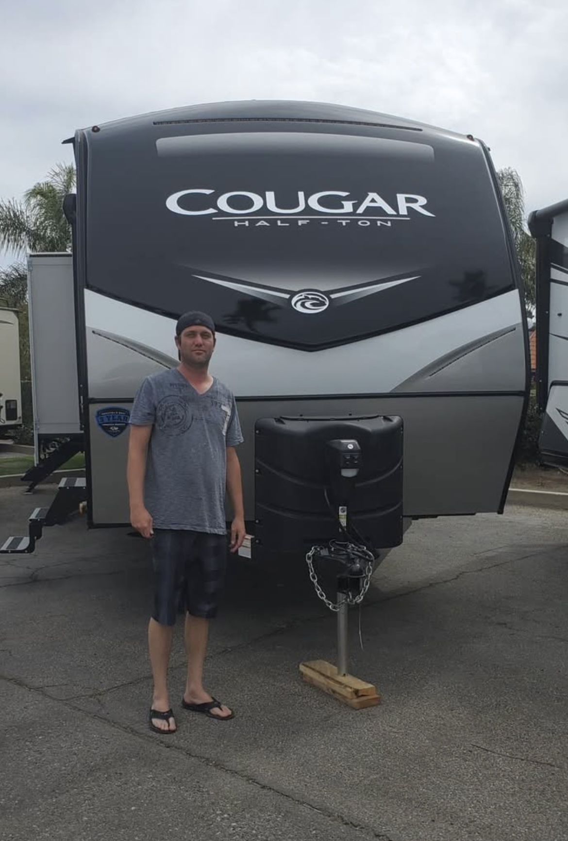 2021 Keystone cougar Travel trailer NEW CONDITION