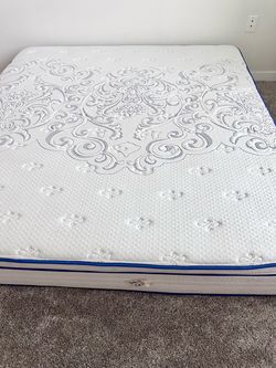 King Mattress with Blue Trim