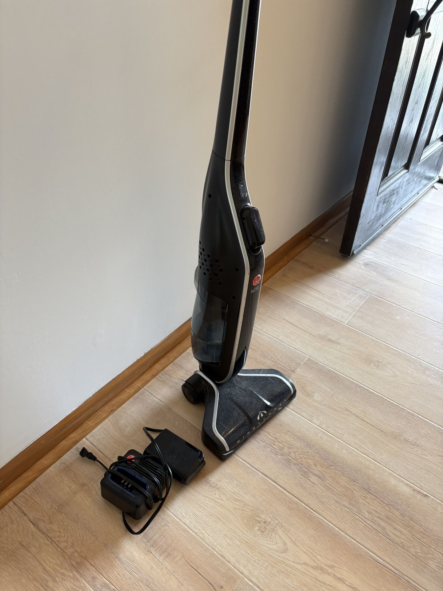Hoover Cordless Vacuum 