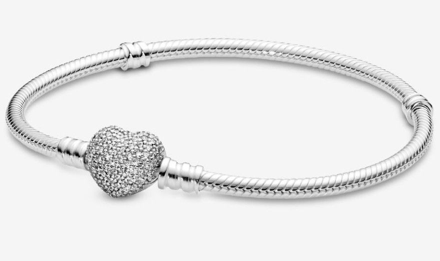 Pandora
Moments Sparkling Heart & Snake Chain Bracelet
Sterling silver