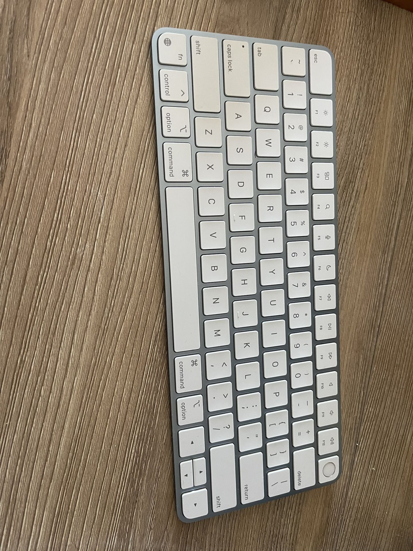 Apple Magic Wireless Keyboard 