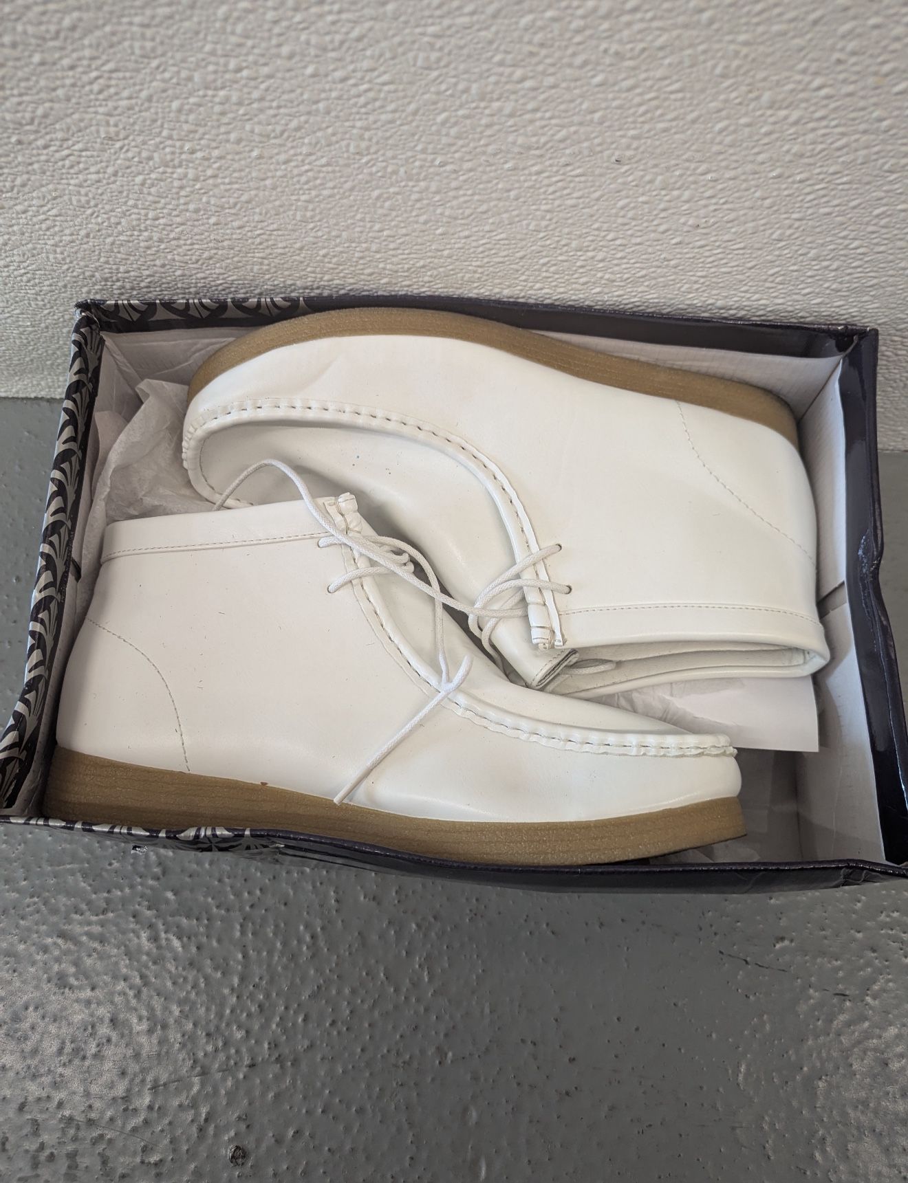 Low Profile White Boots