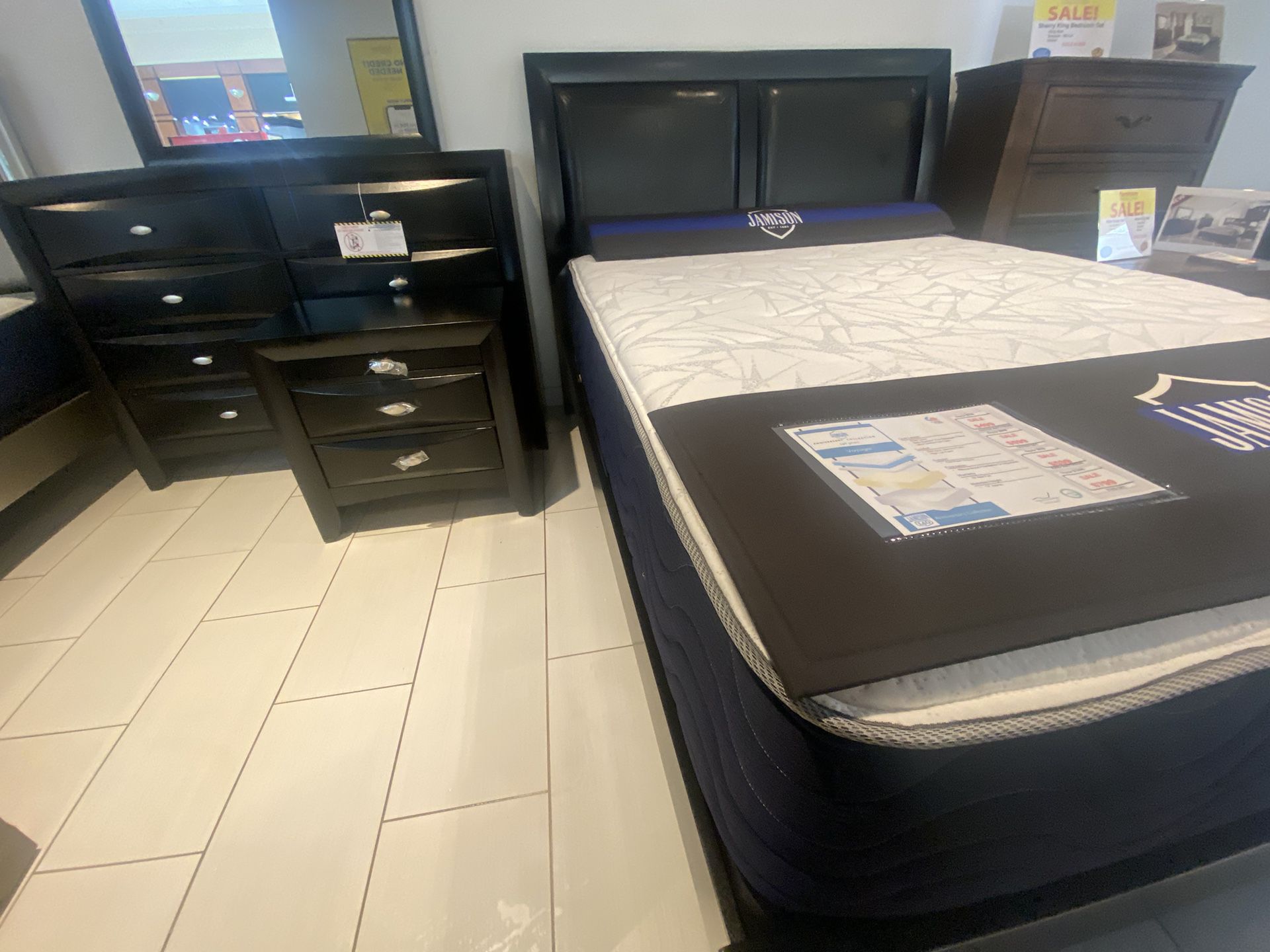 BEDROOM SETS! SEXY Looks! HOME LOOKS! WE SELL FOR LESS