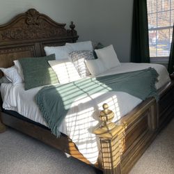 Raymour and Flanigan 4 Piece Bedroom Set 