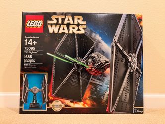 New sealed LEGO Star Wars 75095 UCS TIE Fighter