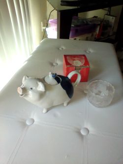 Ceramic pig milk creamer dish & candle holder