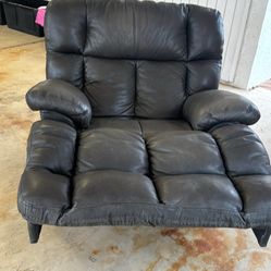 Comfortable Recliner 
