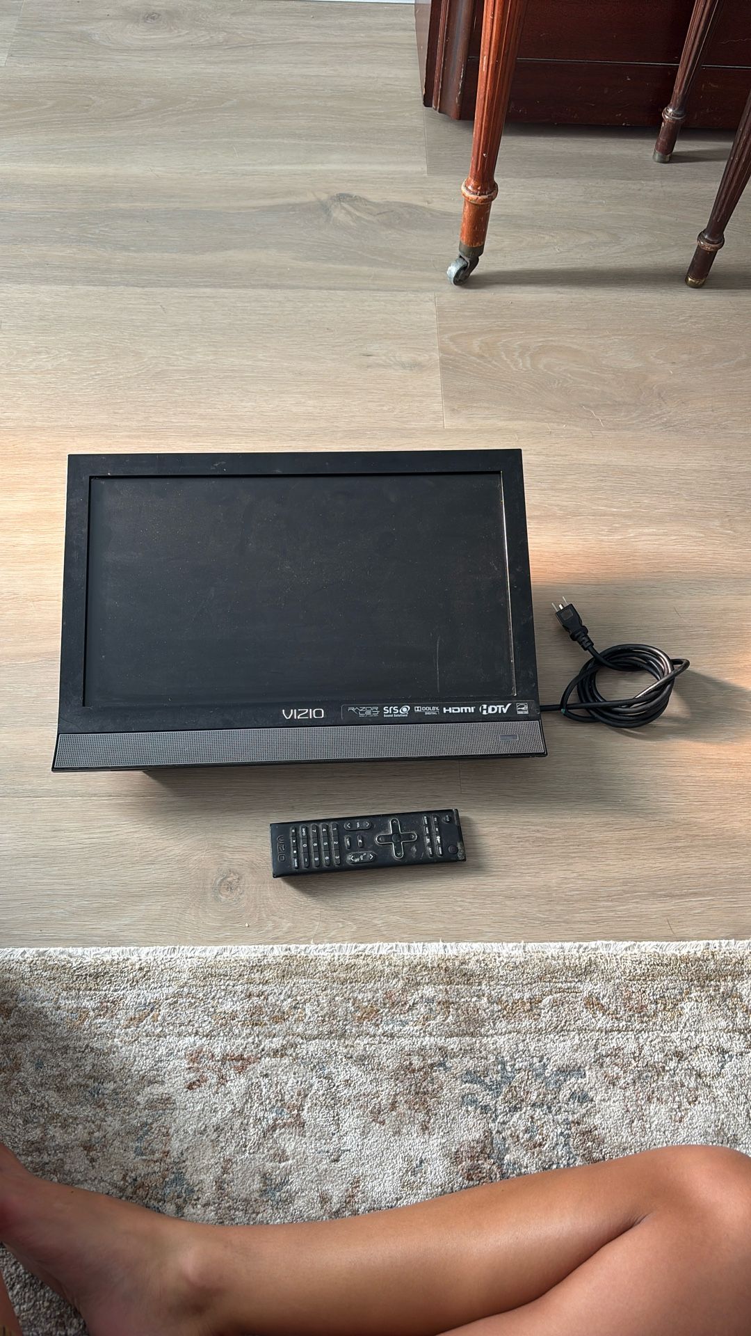 Black Visio TV
