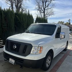 2015 NISSAN  NV 2500