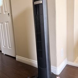 3 ft Sierra tower fan – $15 OBO