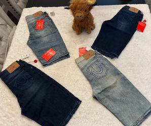Kids boys 16,14,12,10 True Religion shorts