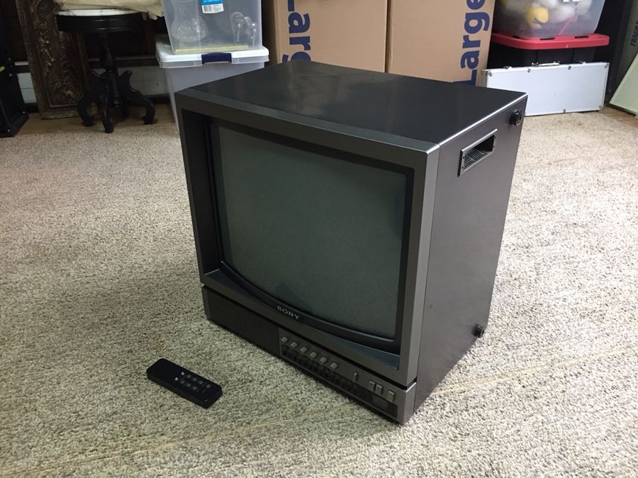 SONY TRINITRON CKV-1900F 19 inch Color TV