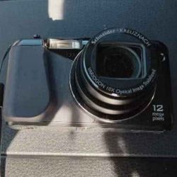 Kodak EasyShare Z950 Digital Camera + FREE Memory Card Reader 📸