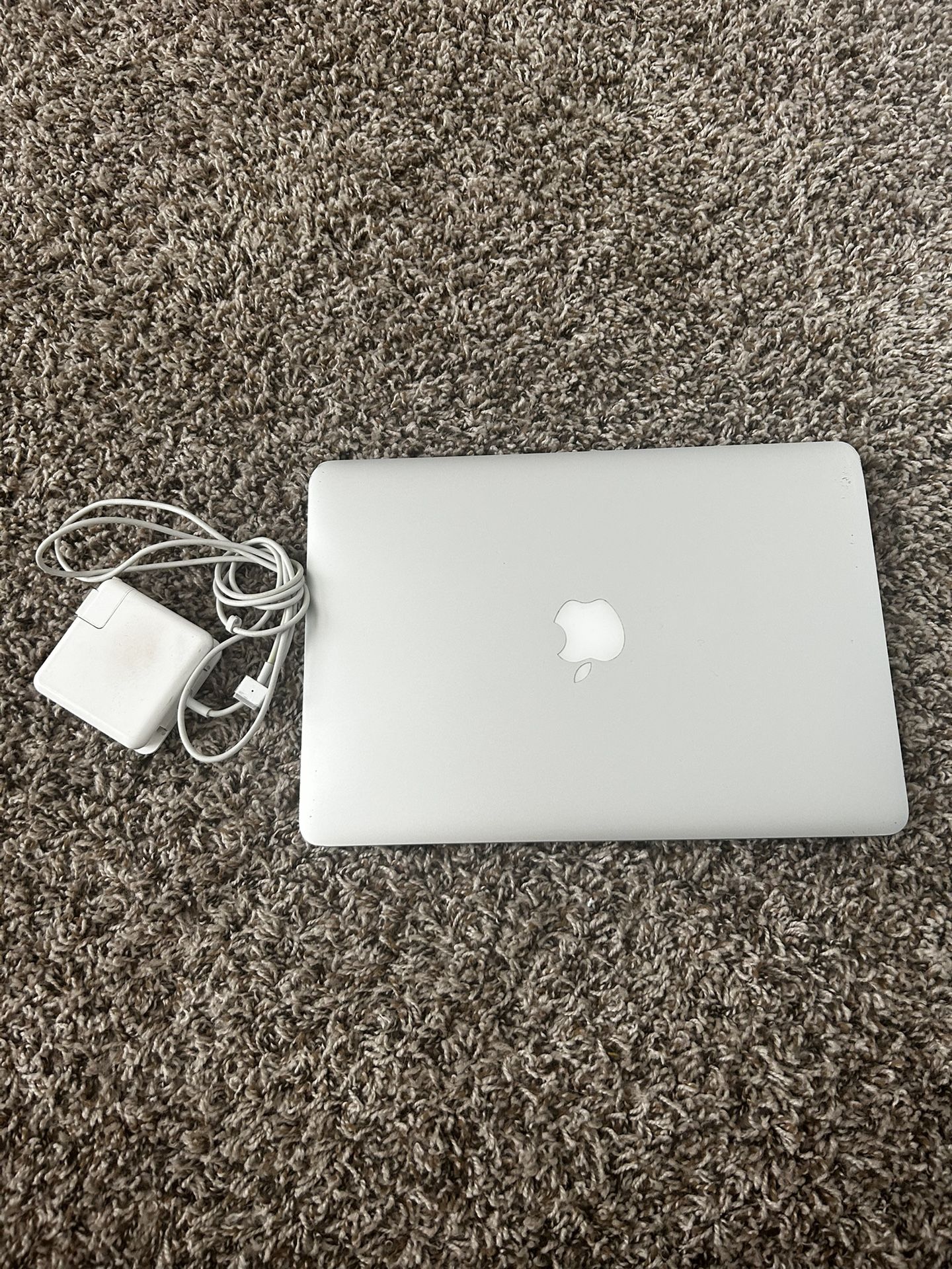 Macbook Pro 13”