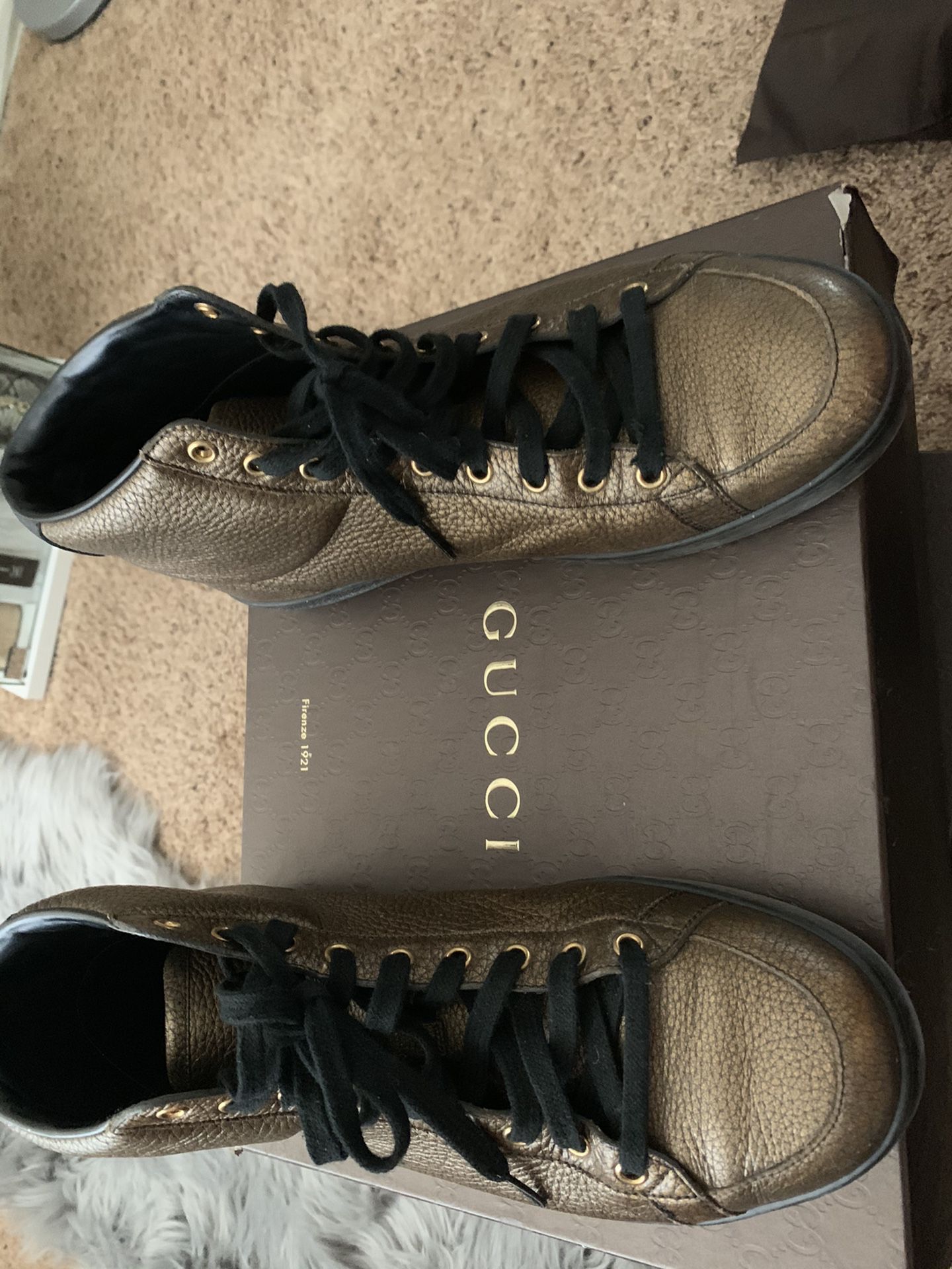 Gucci men bronze shoes ***Low offers will automatically be bypassed***