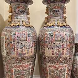 Two China Vase Porcelains 