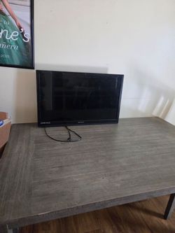 Small tv works. ** moving sale