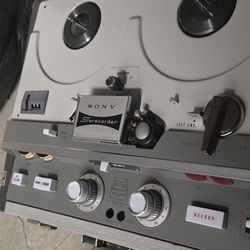 SOLD AS-IS REEL TO REEL PLAYERS
I don't know the working conditions 
Sold for parts or repair 
Pick up in Sun Valley