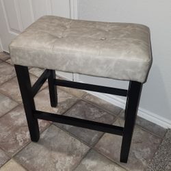 Bar stool