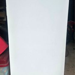 Upright freezer