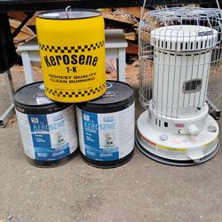 Dyna-Glow Indoor Kerosene Heater With 21/2 Extra Five Gallon Containers 