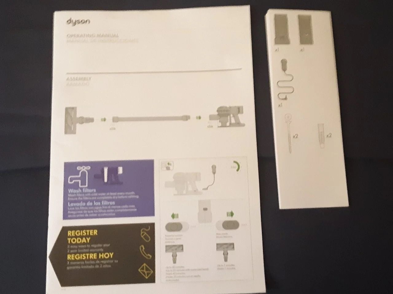 Dyson V8 Animal Cordless Vacuum Like New!!!