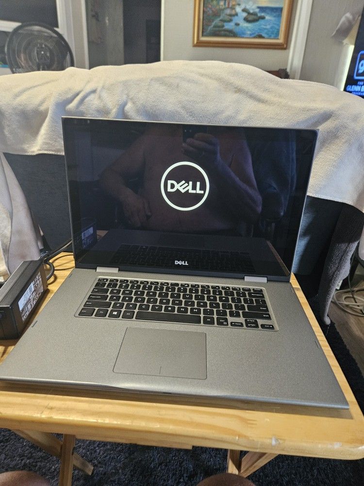 DELL Inspiron 15.6" TOUCH Screen LAPTOP i5-8250U,12Gb Ram,256GB SSD HD,Windows11