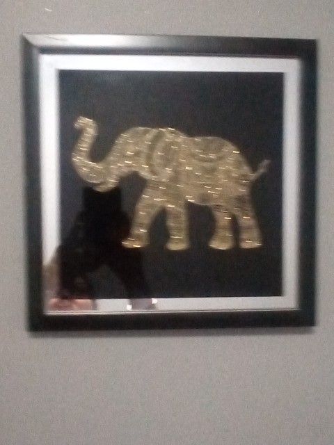 Elephant Wall Picture 2