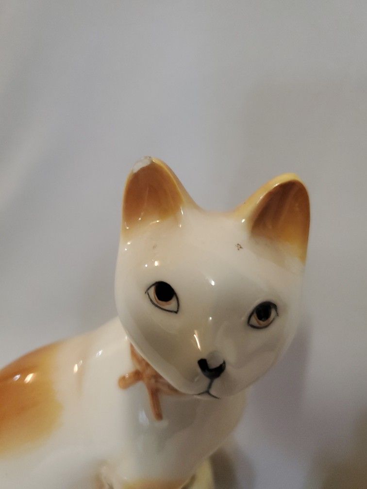 Cat Figure Glass Statue