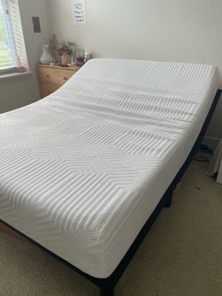 Full size mattress with adjustable frame