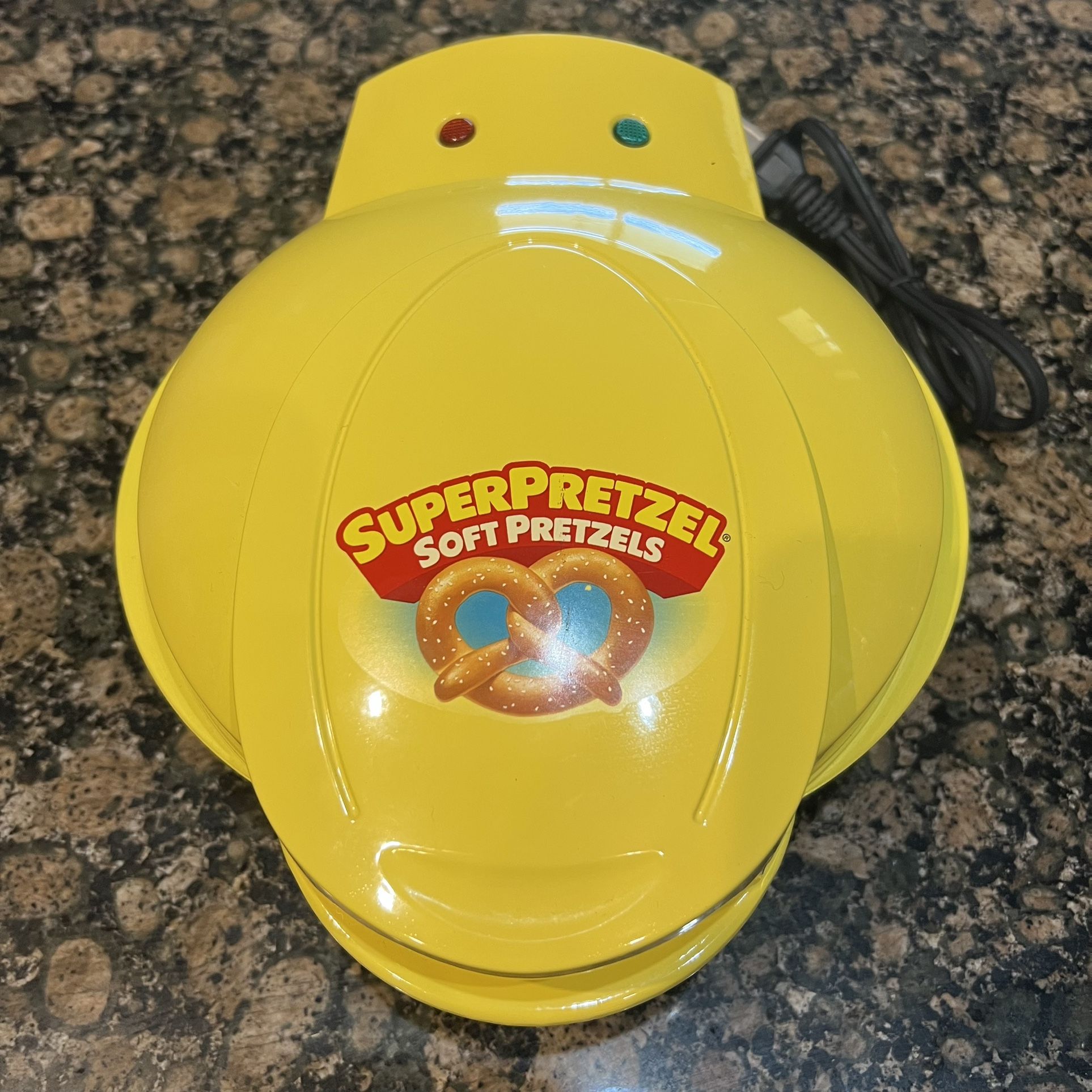 New SuperPretzel Soft Pretzel Maker