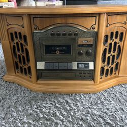 Record Player / Radio