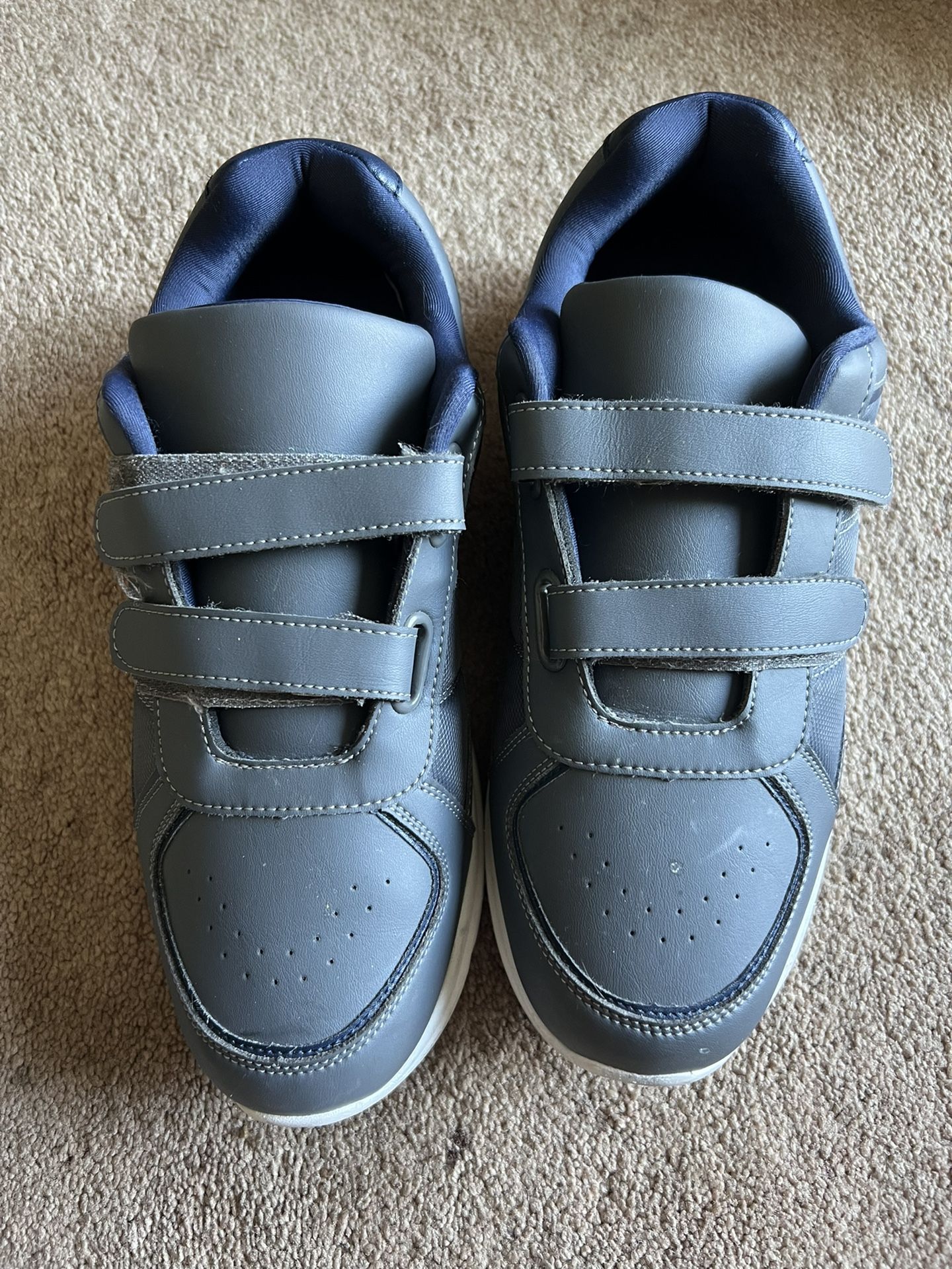 Dr. Leonard Shoes