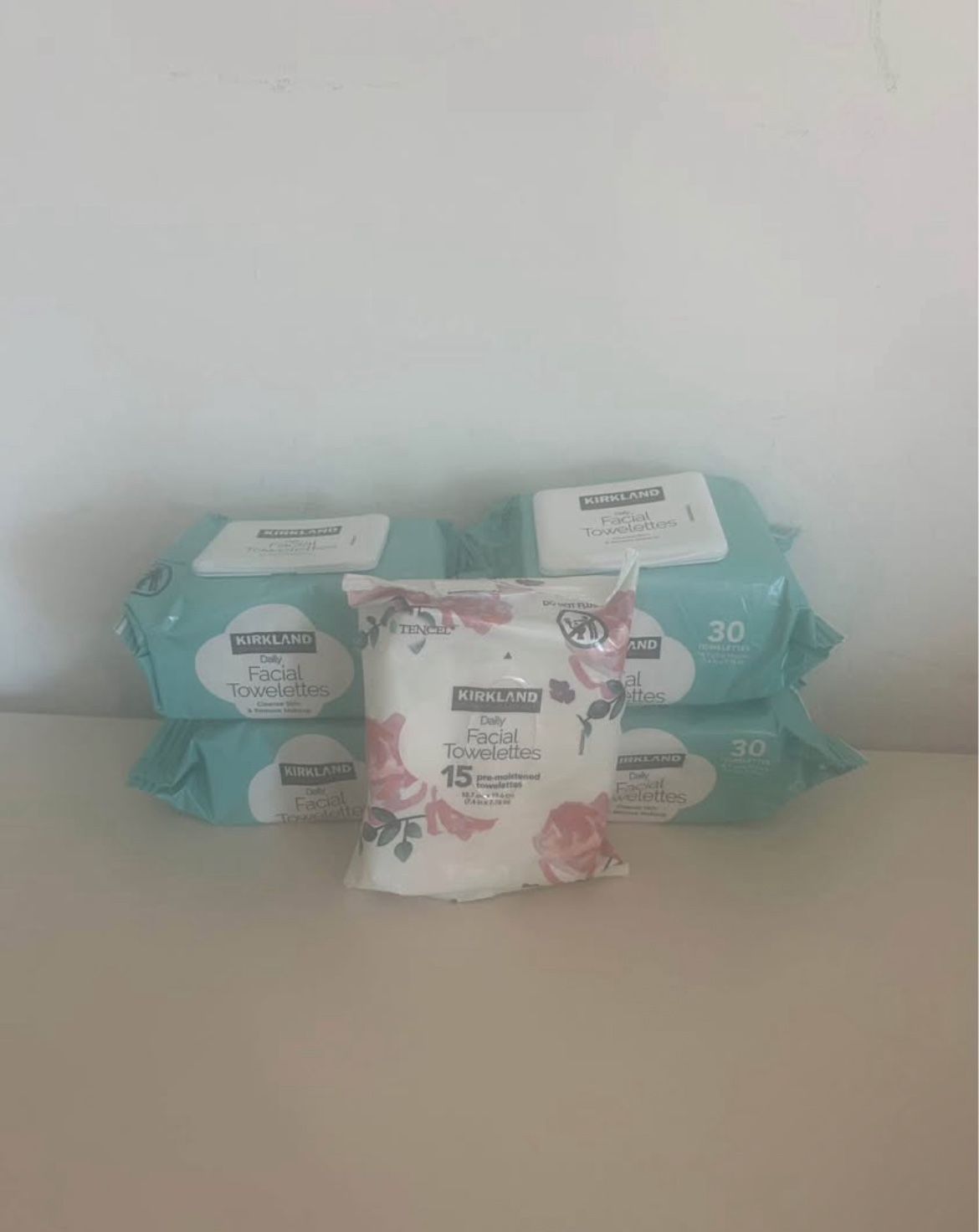 Facial Towelettes-pre moistened