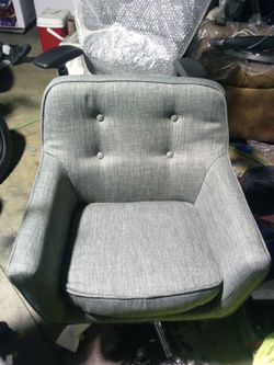 Gray Tufted Upholstered Office Chair