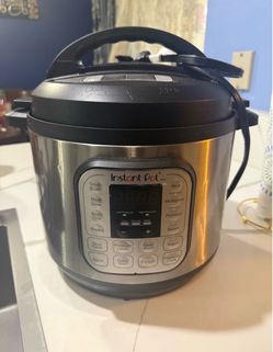 Instant Pot Duo Electric Pressure Cooker 8qt