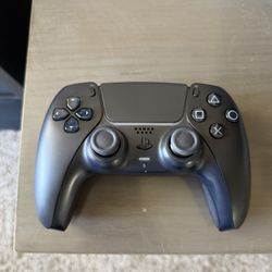 Black PS5 Controller 