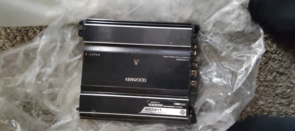 Kenwood 300wX1 Amp