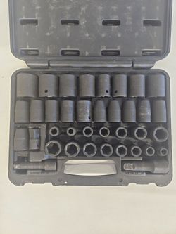 Pittsburgh 68011 SAE / Metric 3/8" & 1/2" Drive Impact Socket Set P818220-S2