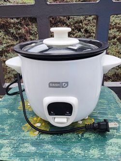 Dash Mini Rice Cooker/Steamer 