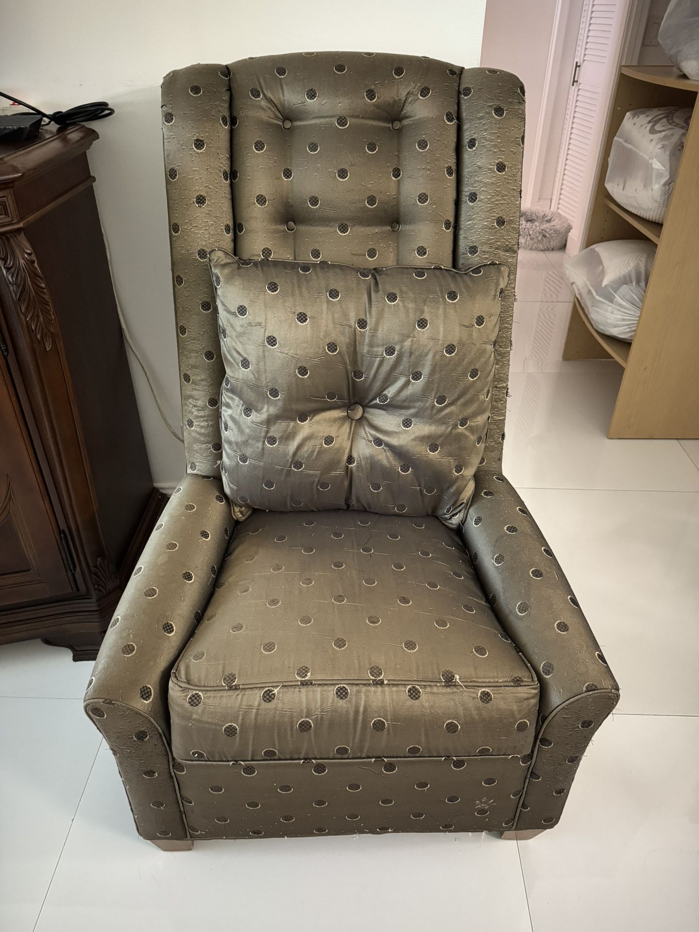 2 Sofa Chairs