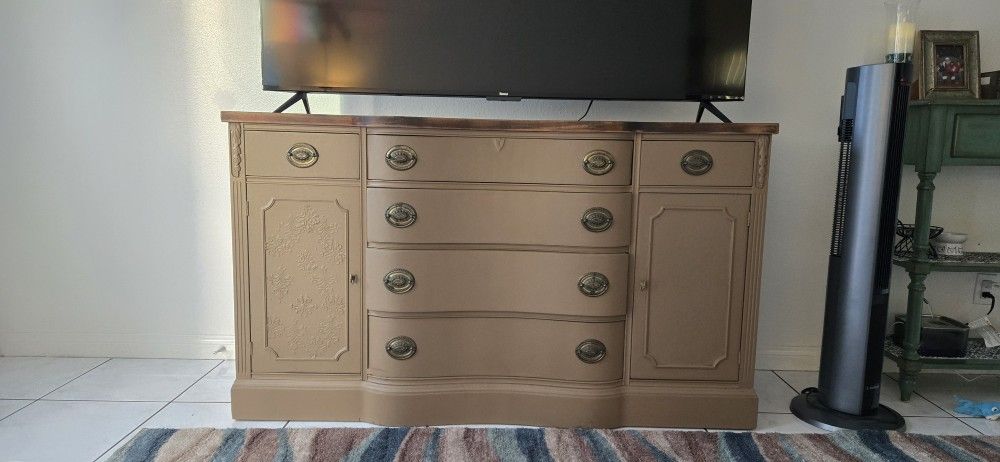 Vintage Style Large TV Console