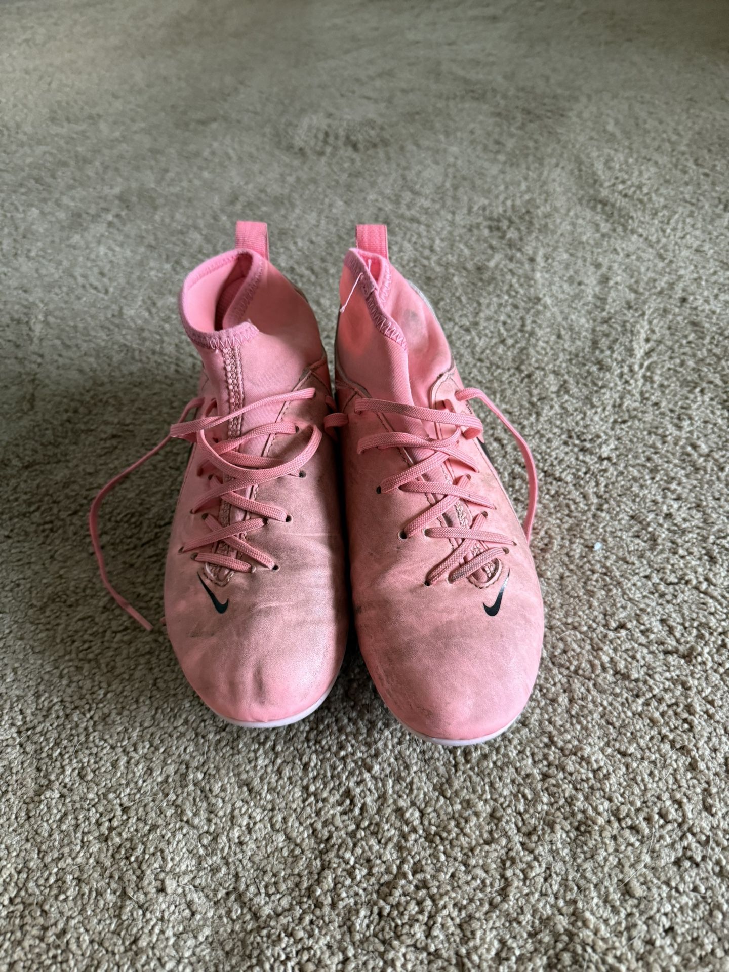 Kids soccer Cleats 3.5Y