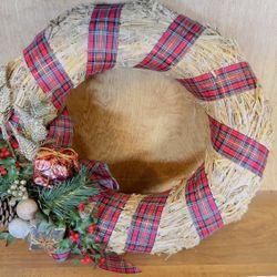 Holiday Straw Wreath