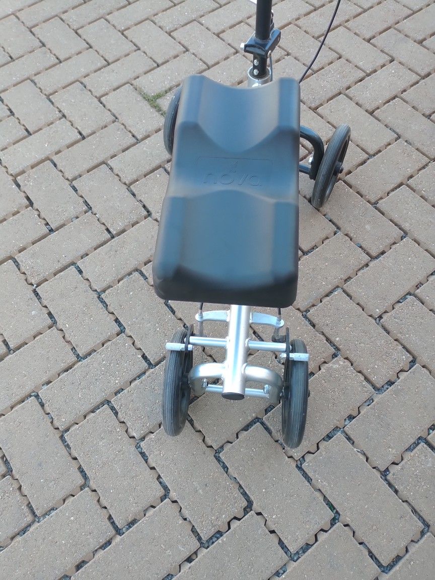 Knee. Scooter. Used Only 1 Time