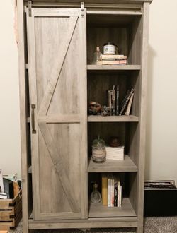 Book shelf/ Cabinet/ Bookshelf