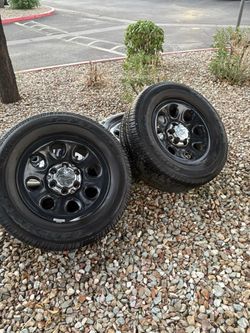 265/60/R17 6 lugs for Chevrolet or gmc