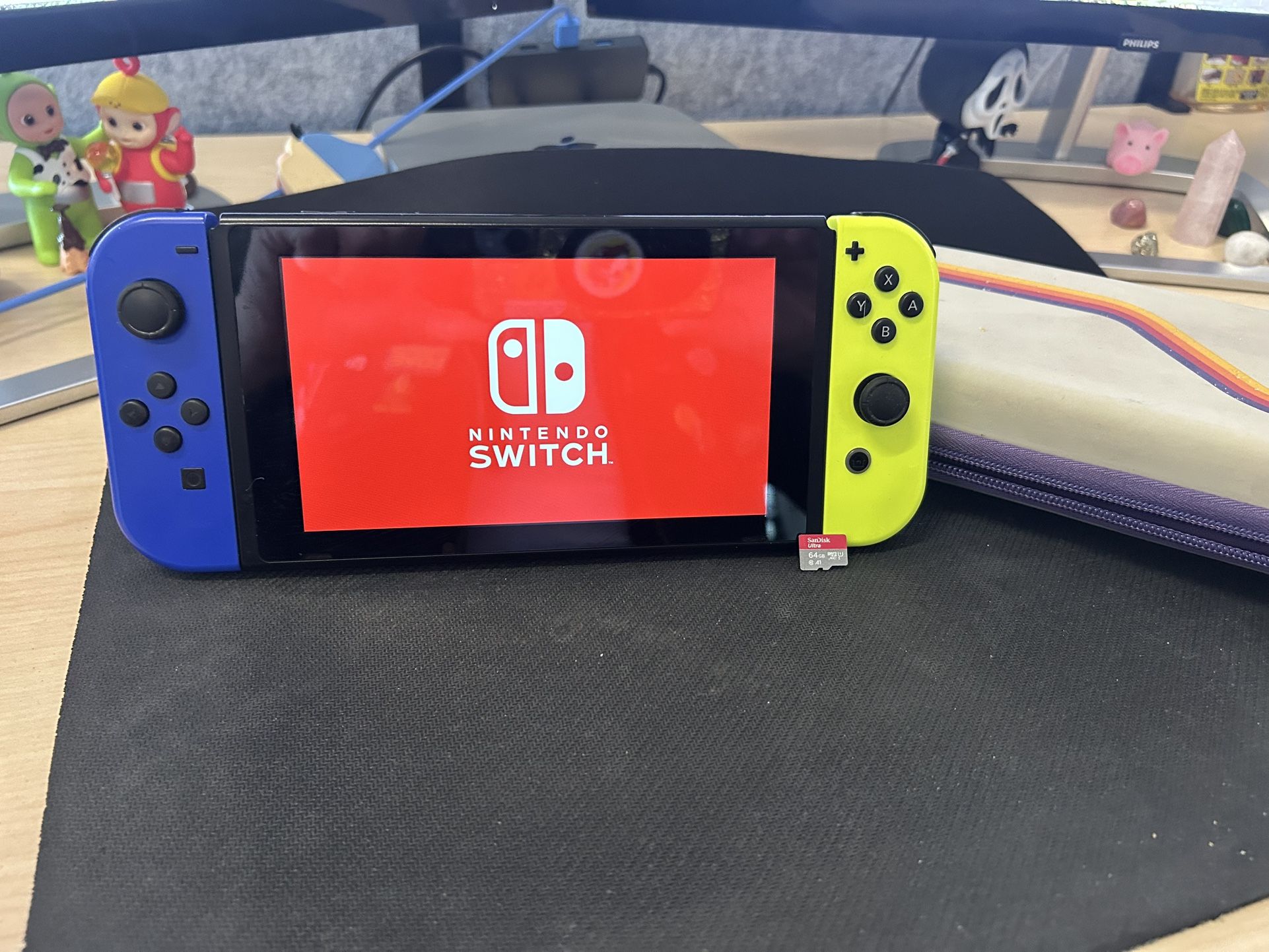 Nintendo switch w/ case, dock & 64 gig memory card