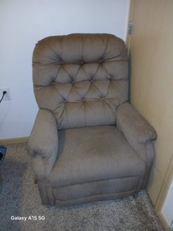 Reclining chair for sell